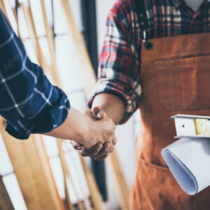 1000_F_292452515_BBmt4OD98vkFHnpQdh2dTEDrzQZHfJAh Service-Tischler